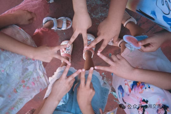 b4c267ea52d33efdcae781f3e7307c5f.jpg b4c267ea52d33efdcae781f3e7307c5f.jpg