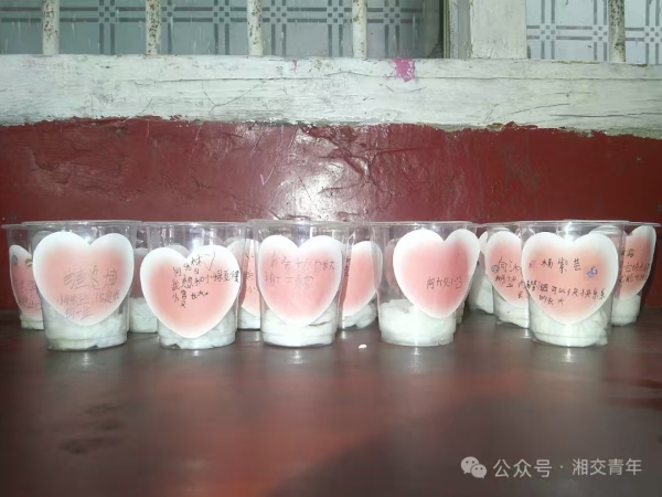 b883e4fe643ee66d8fcd9ae90f5c9f44.jpg b883e4fe643ee66d8fcd9ae90f5c9f44.jpg