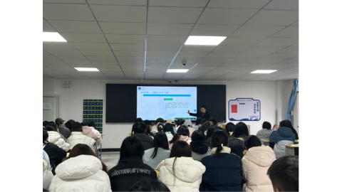 法治启航，护航成长 —— 人文艺术学院召开“严守法治底线，守护青春底色”主题院会