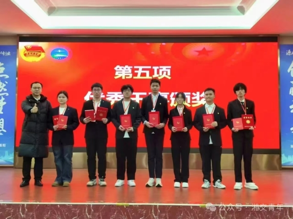 a2946ab090e4740a4cd915b8f912910.jpg a2946ab090e4740a4cd915b8f912910.jpg