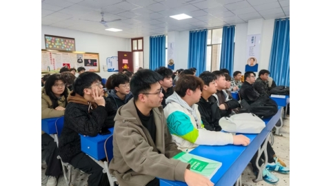 电气与信息工程学院发生新鲜事三名大一新生分享四级备考经验