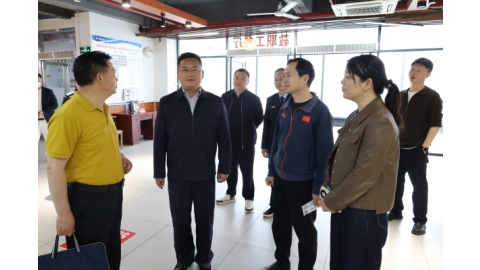 蒸湘区区长李健带队来我校检查食品安全工作